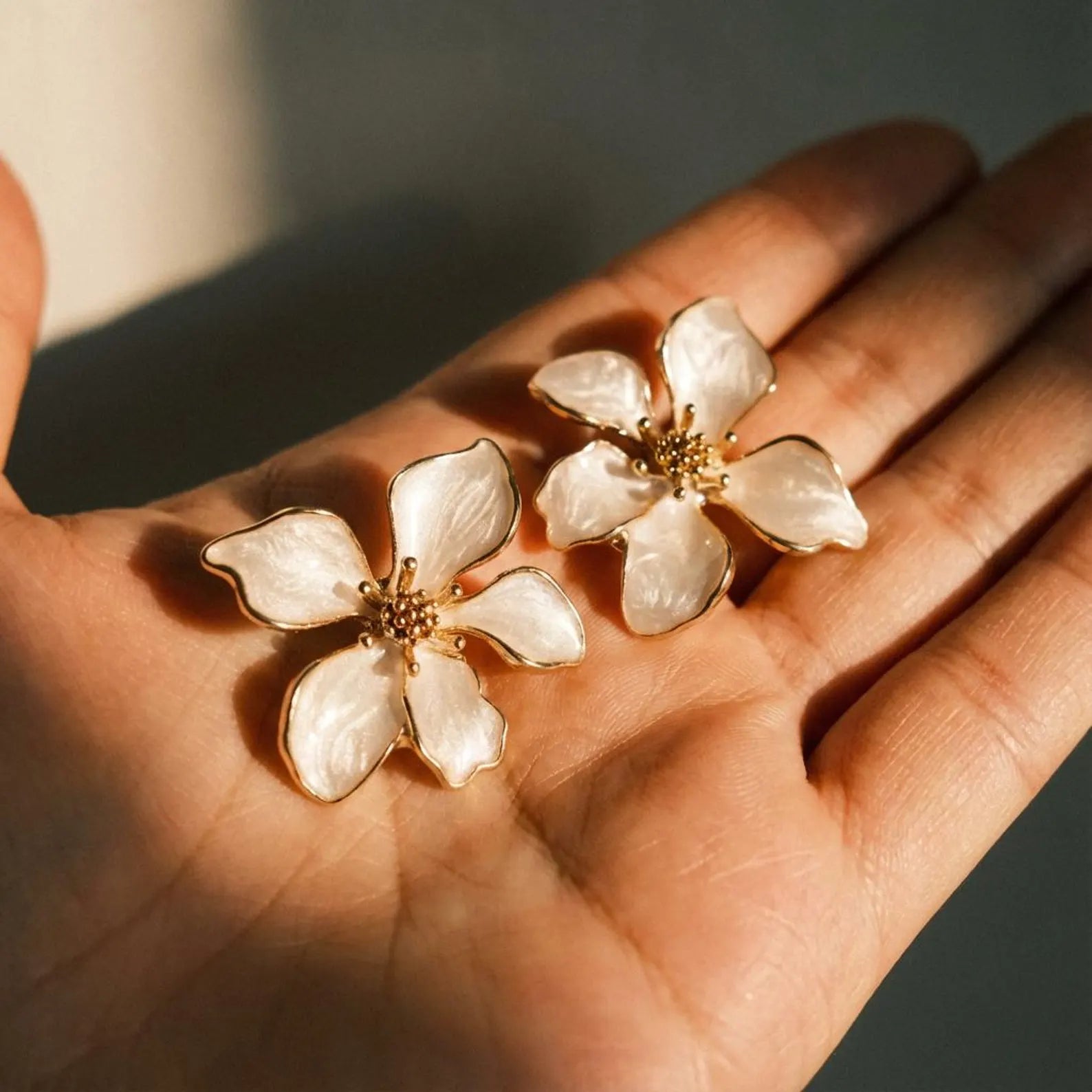Romantic flower earrings